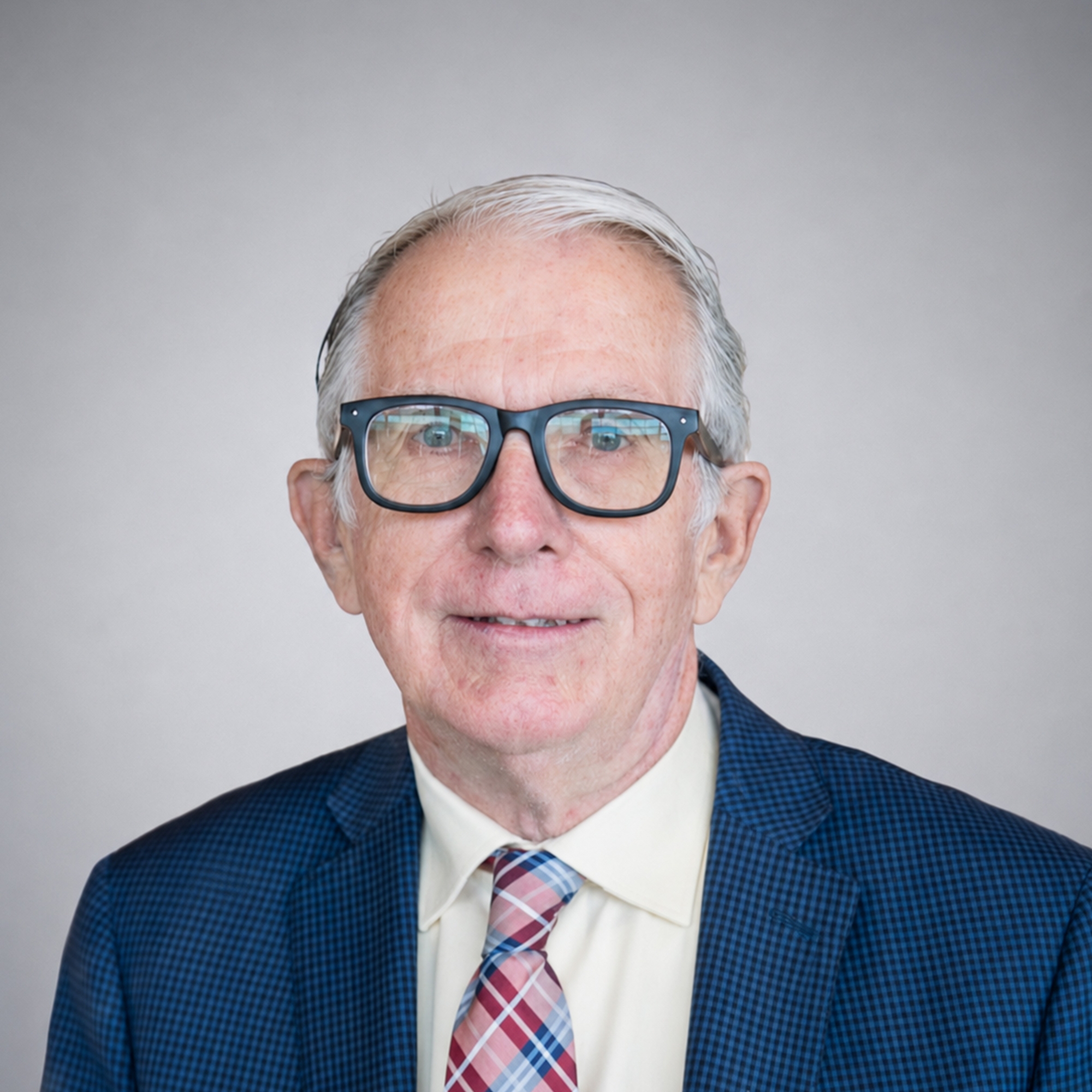 Ken Johnston headshot